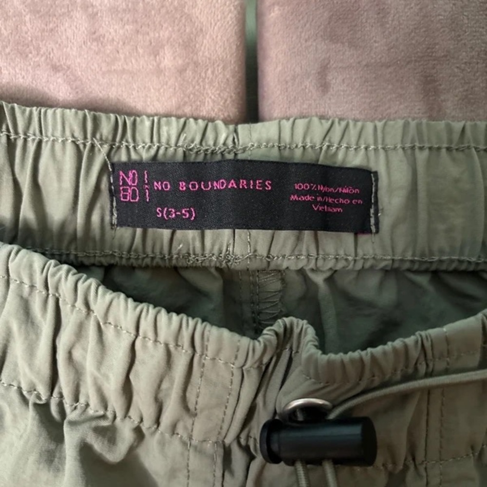 No Boundaries Olive Wide Leg Cargo Jumpsuit Pants - Picture 2 of 4